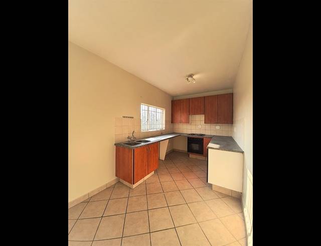 2 BEDROOM APARTMENT TO LET IN VORNA VALLEY